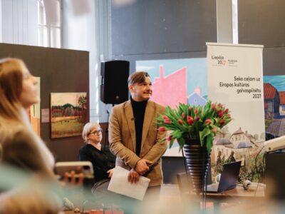Aicinām ieskatīties projekta “Demokrātijas rezidence “Eiropas sapnis”” pētījuma rezultātu izziņošanas notikumā Kuldīgā 2026. gada Eiropas dienā!