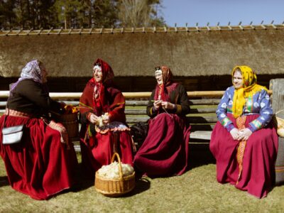 Suitu tradīcijas izskan Latvijas Etnogrāfiskajā brīvdabas muzejā