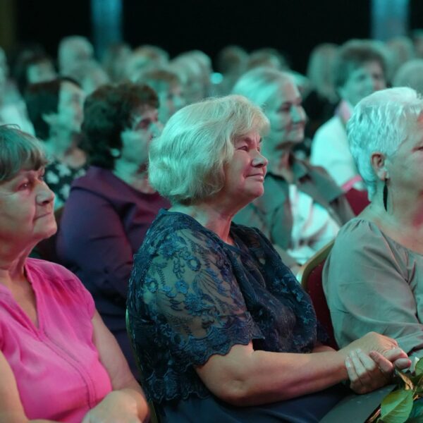 Sveic novada pensionētos pedagogus